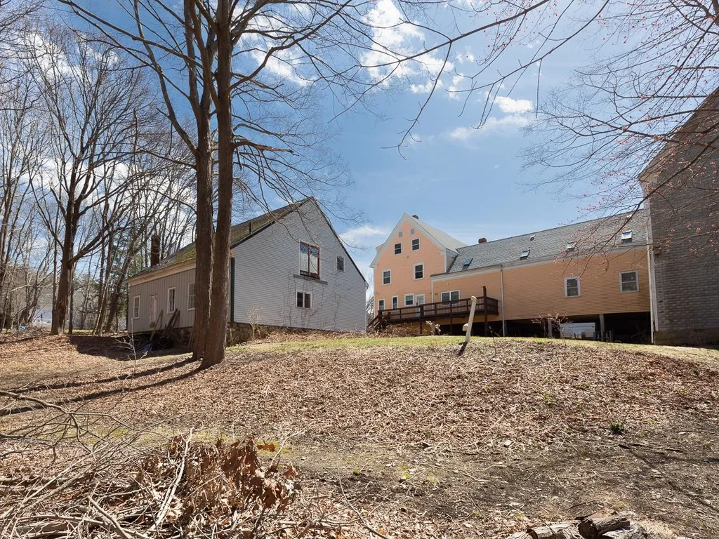 221 Atlantic Avenue North Hampton NH 03862