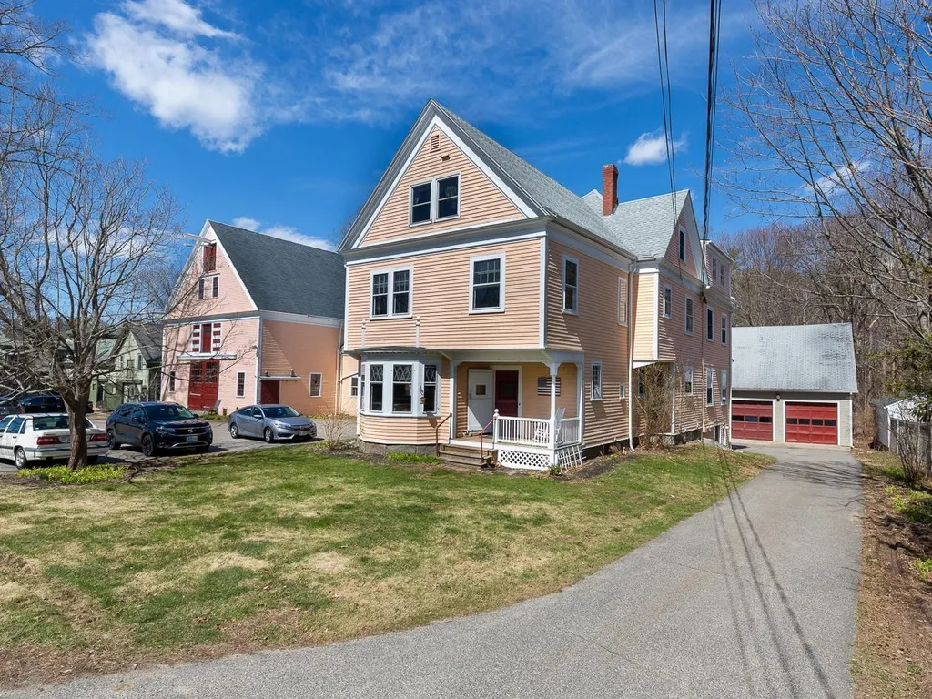 221 Atlantic Avenue North Hampton NH 03862