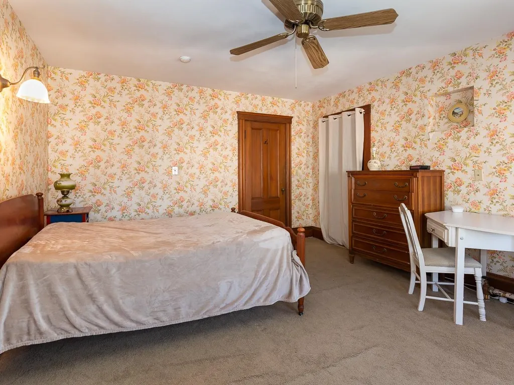 221 Atlantic Avenue North Hampton NH 03862