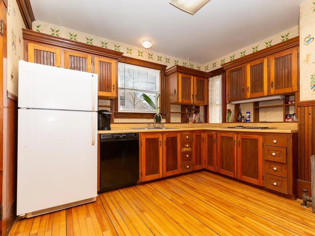 221 Atlantic Avenue North Hampton NH 03862