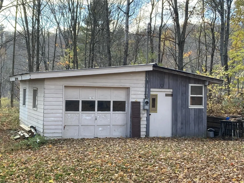80 Daniels Road Barnard VT 05031