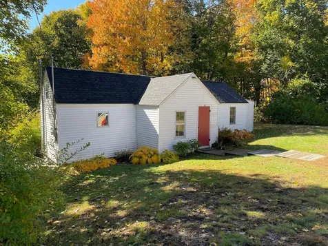 12 Park Avenue Wolfeboro NH 03894