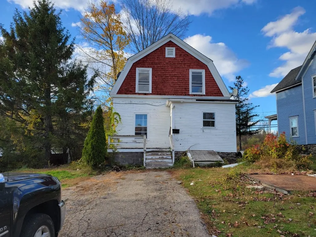 29 Morrison Avenue Tilton NH 03276