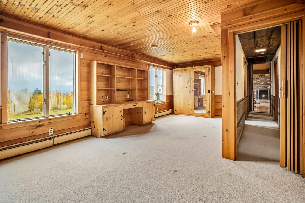 82 Sunset Rock Road Lebanon NH 03766