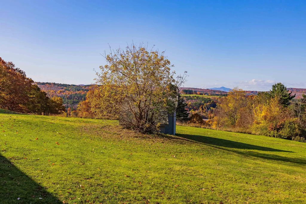 82 Sunset Rock Road Lebanon NH 03766