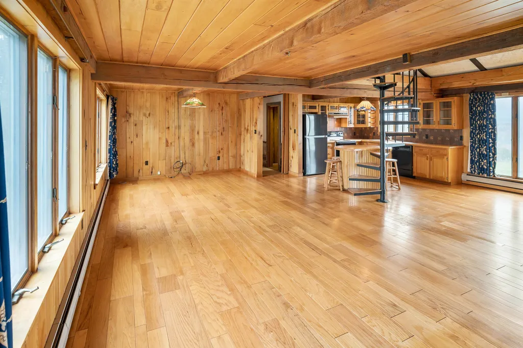 82 Sunset Rock Road Lebanon NH 03766