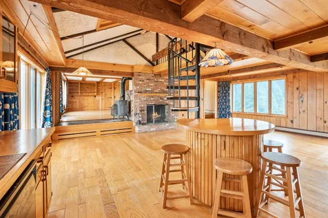 82 Sunset Rock Road Lebanon NH 03766