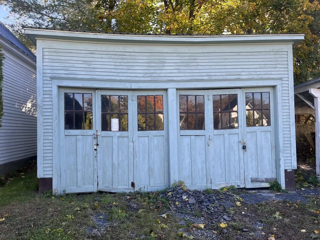 53 Maple Avenue Barre City VT 05641