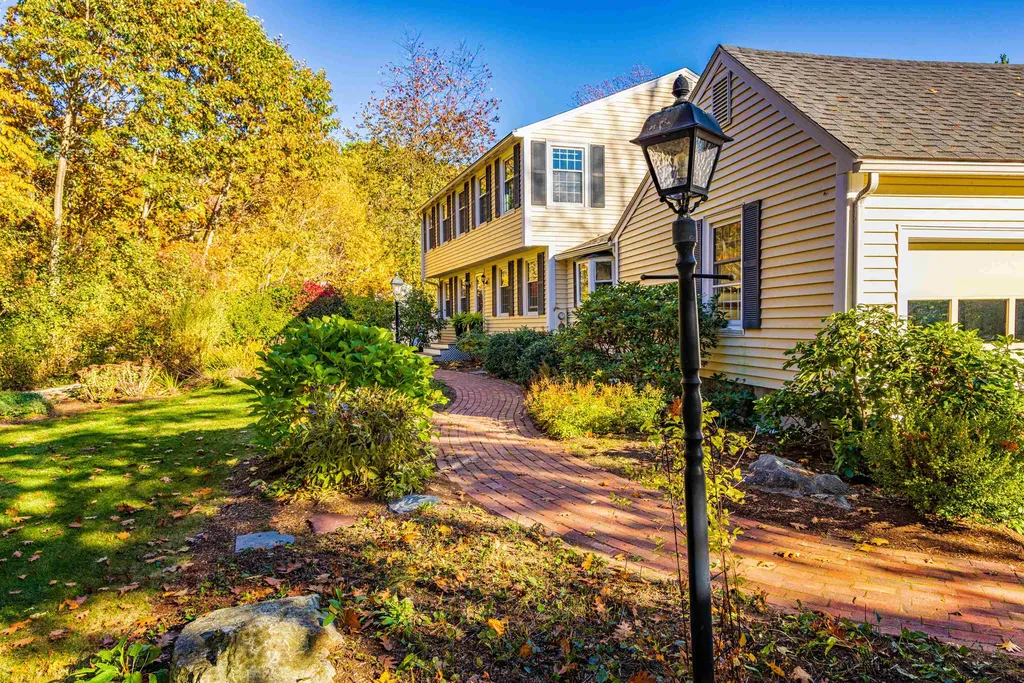 3 Country Club Estates Dover NH 03820