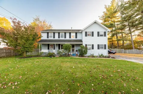 6 Shasta Court Nashua NH 03064