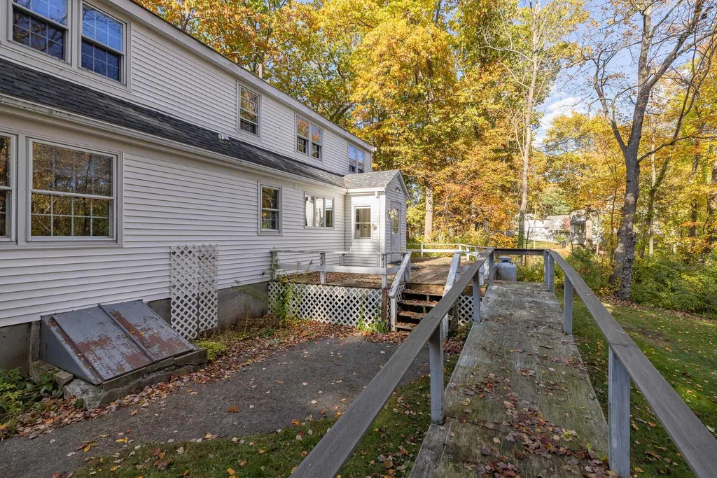 1710 Islington Street Portsmouth NH 03801