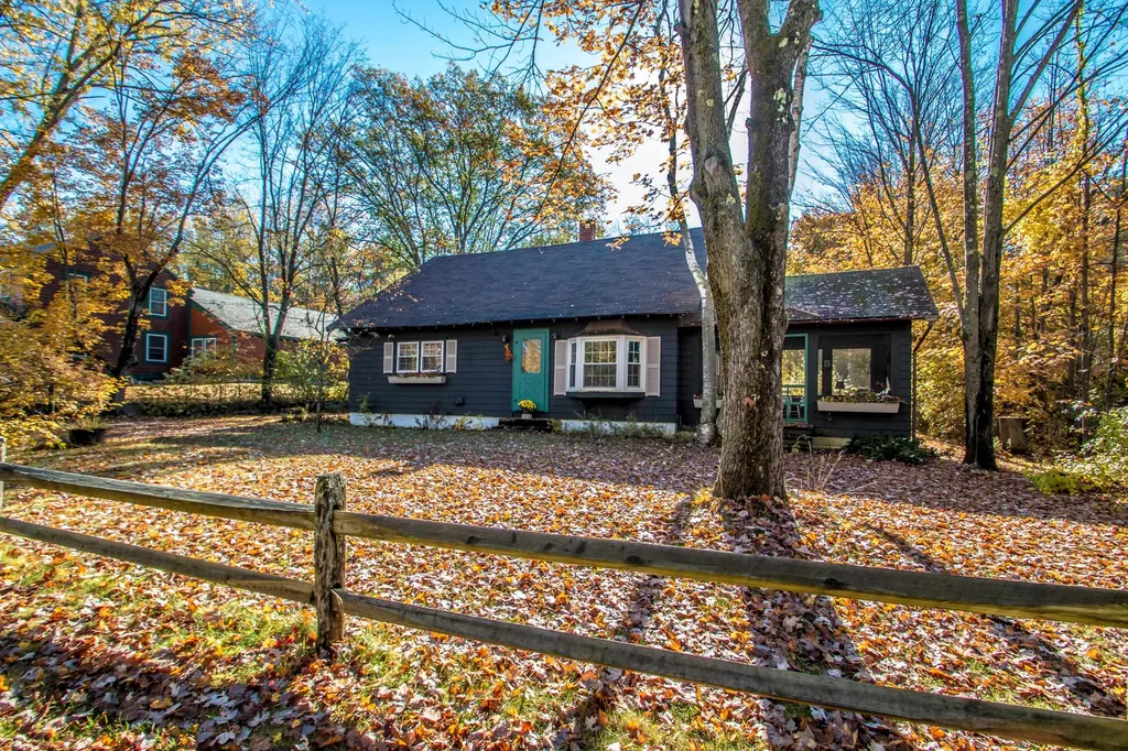 21 Artist Falls Road Conway NH 03860