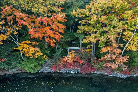 10 Pike Island Road Meredith NH 03253