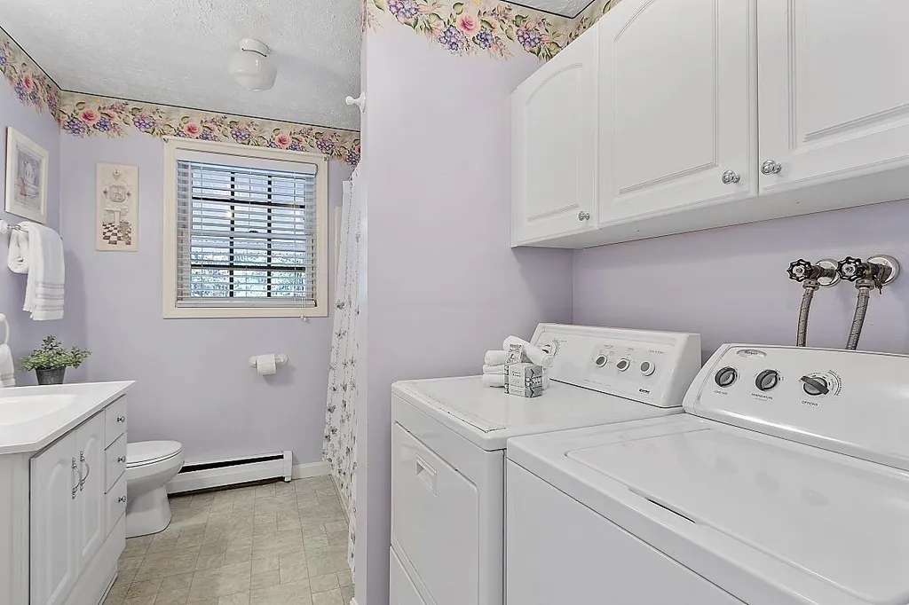 7 Winding Brook Lane Merrimack NH 03054