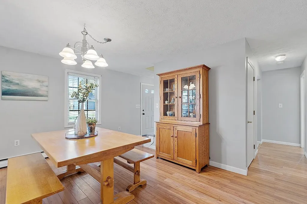 7 Winding Brook Lane Merrimack NH 03054