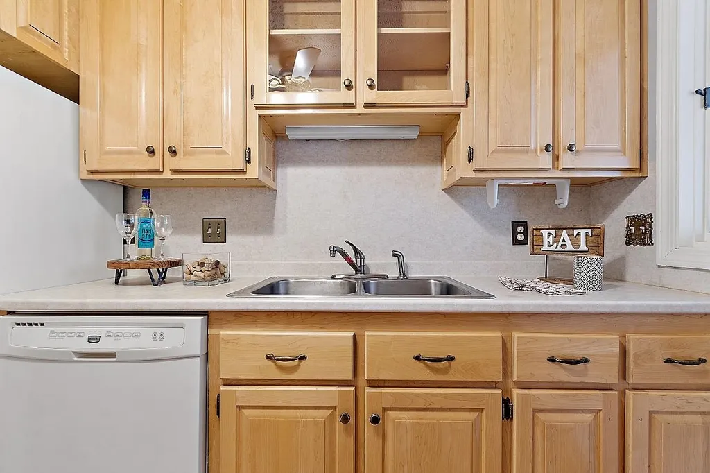 7 Winding Brook Lane Merrimack NH 03054
