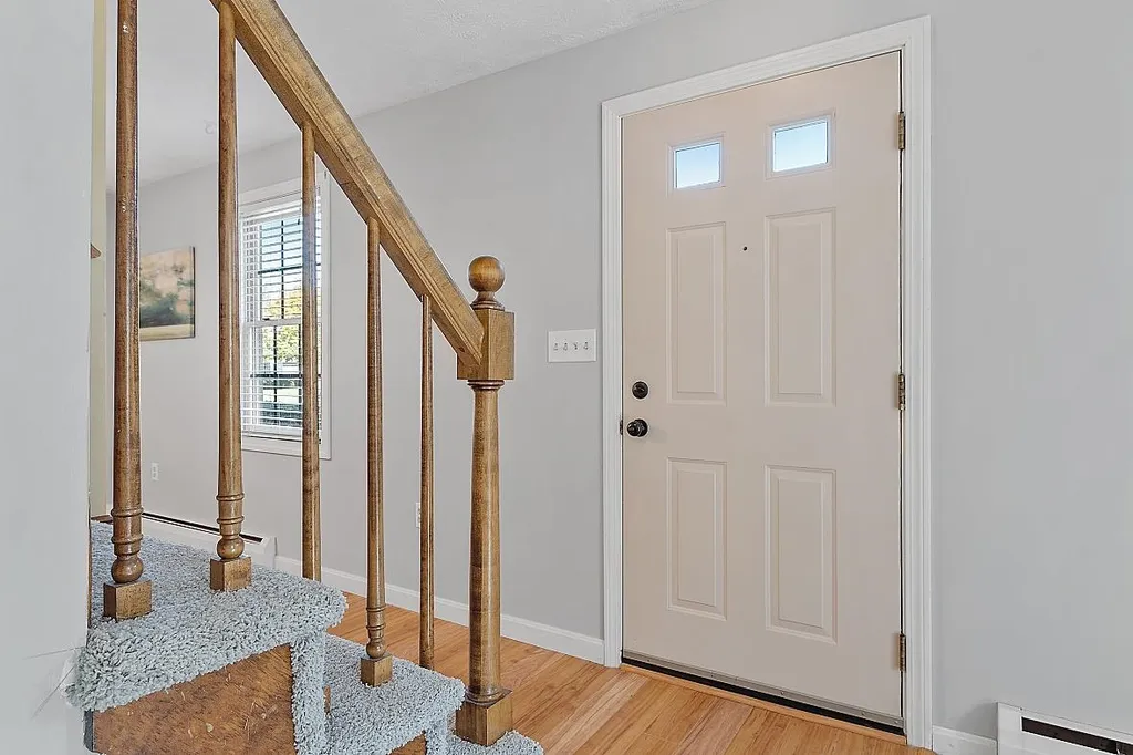 7 Winding Brook Lane Merrimack NH 03054