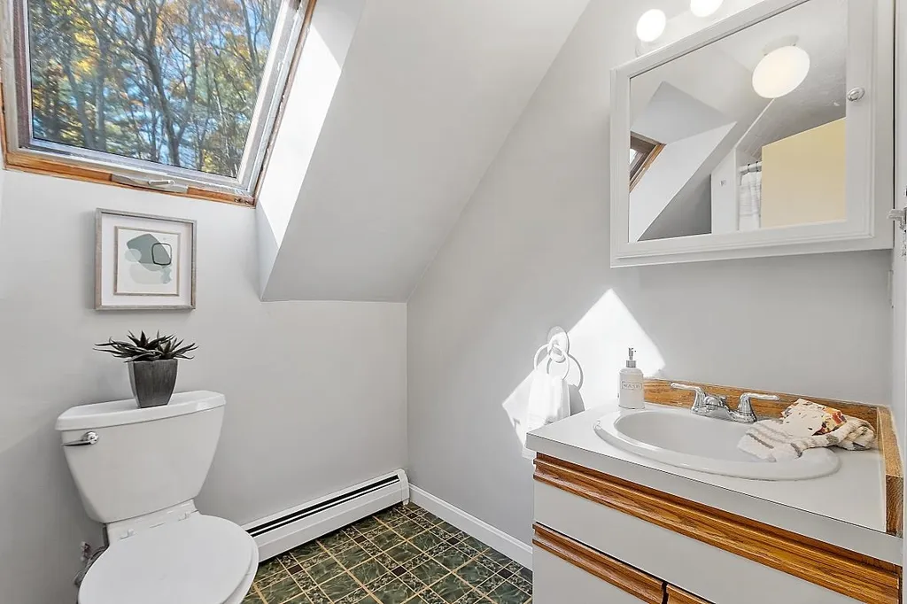7 Winding Brook Lane Merrimack NH 03054