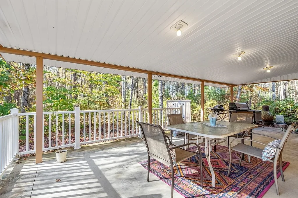 7 Winding Brook Lane Merrimack NH 03054