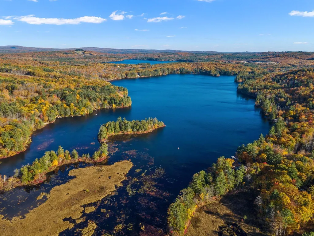252 Davis Road Wakefield NH 03872