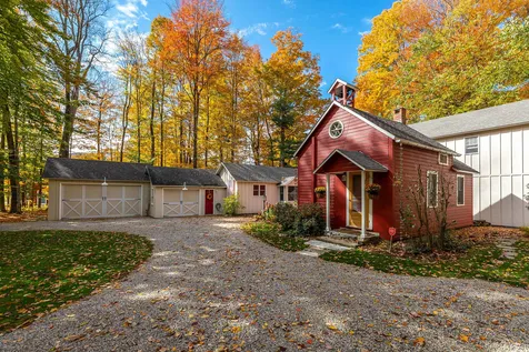 93 Peace Street Dorset VT 05251
