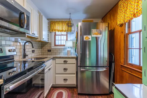 93 Peace Street Dorset VT 05251