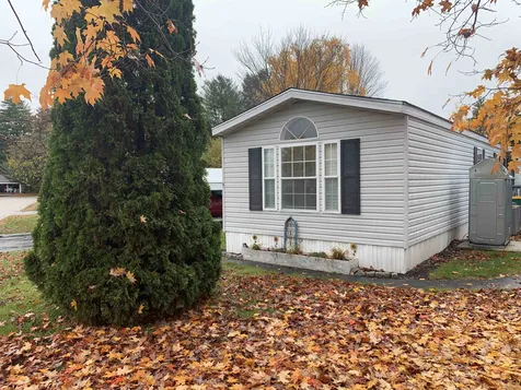 9 Dockside Lane Rochester NH 03867