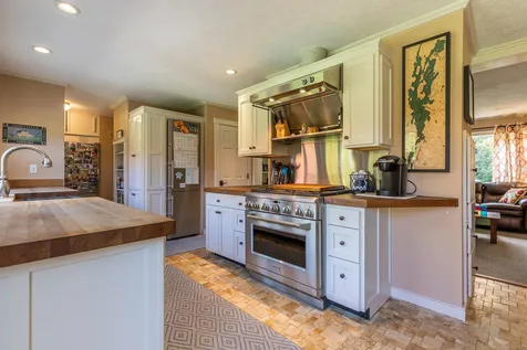 418 Lane Road Dorset VT 05251