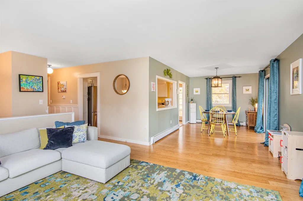 15 Shadow Lane Hinesburg VT 05461