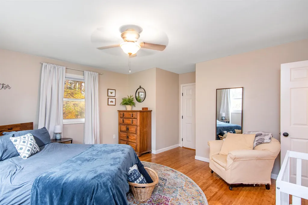15 Shadow Lane Hinesburg VT 05461