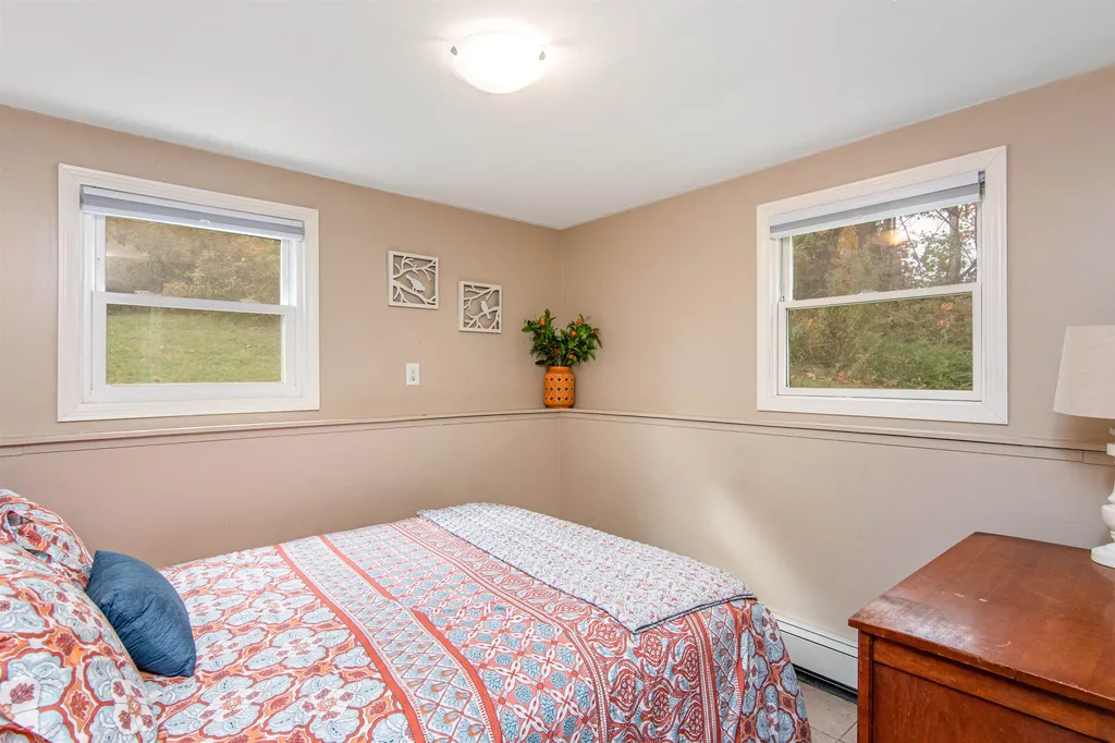 15 Shadow Lane Hinesburg VT 05461
