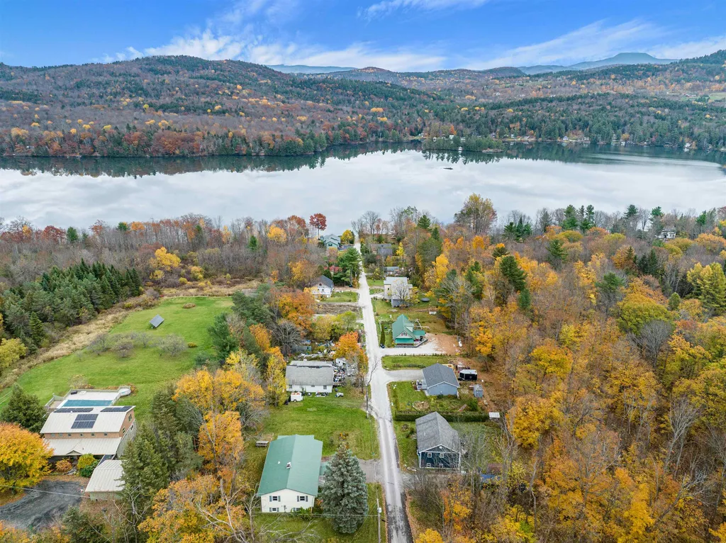 15 Shadow Lane Hinesburg VT 05461