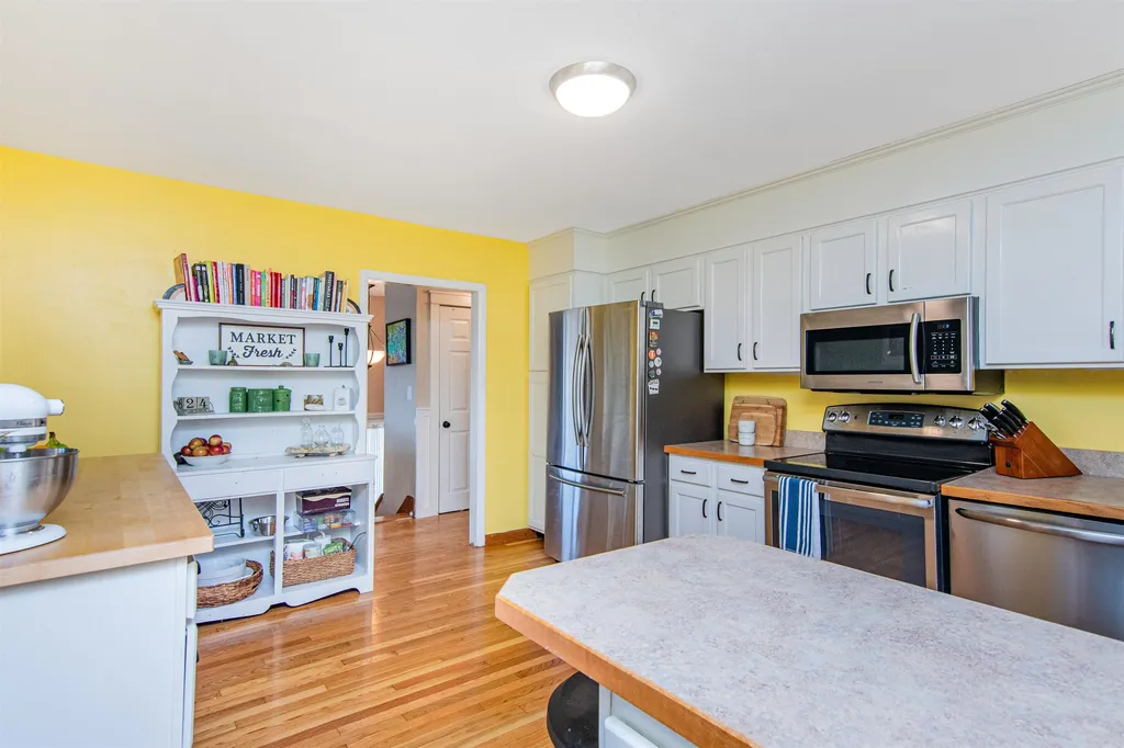 15 Shadow Lane Hinesburg VT 05461