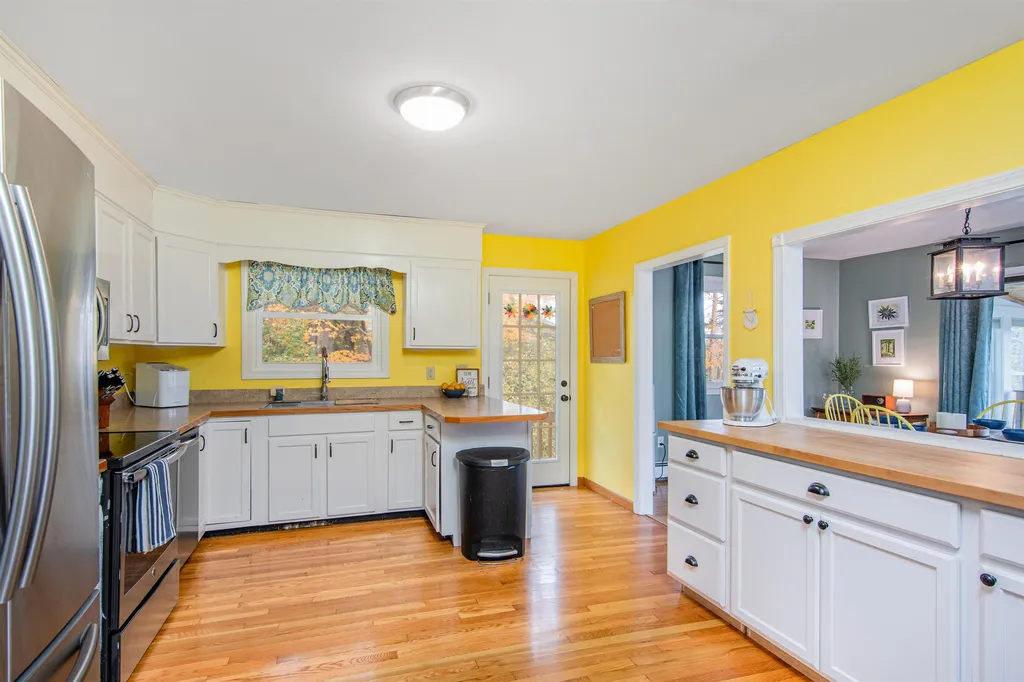 15 Shadow Lane Hinesburg VT 05461