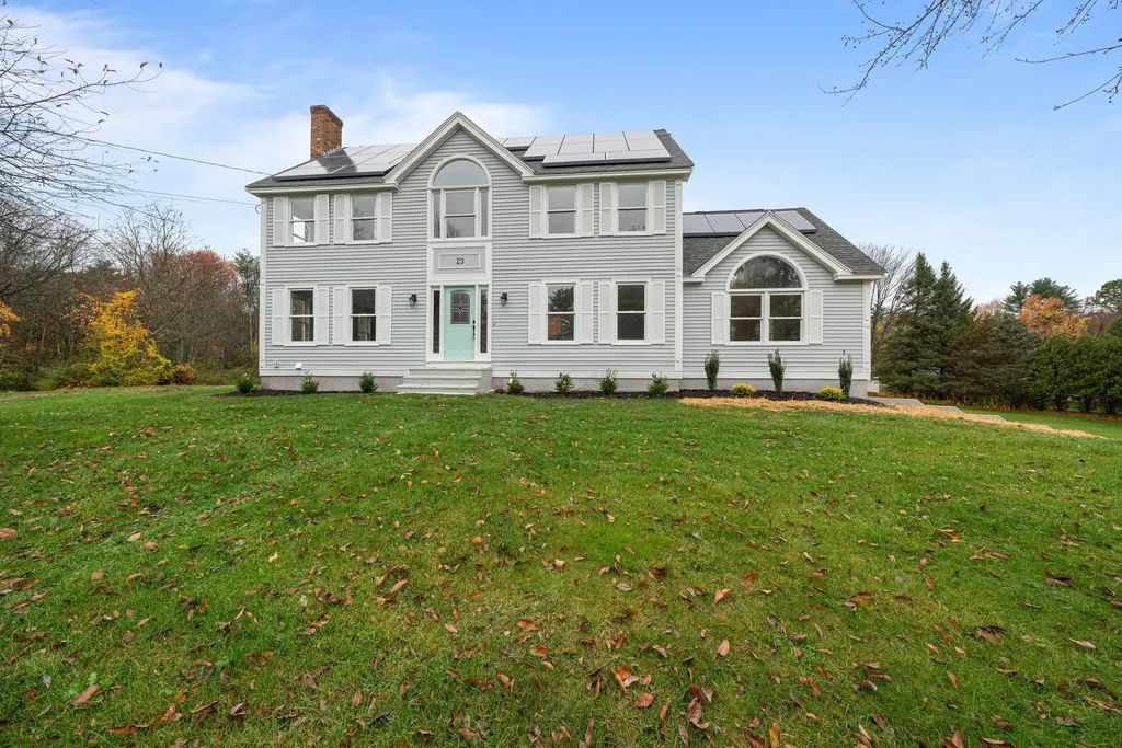 23 Madison Avenue Kingston NH 03848