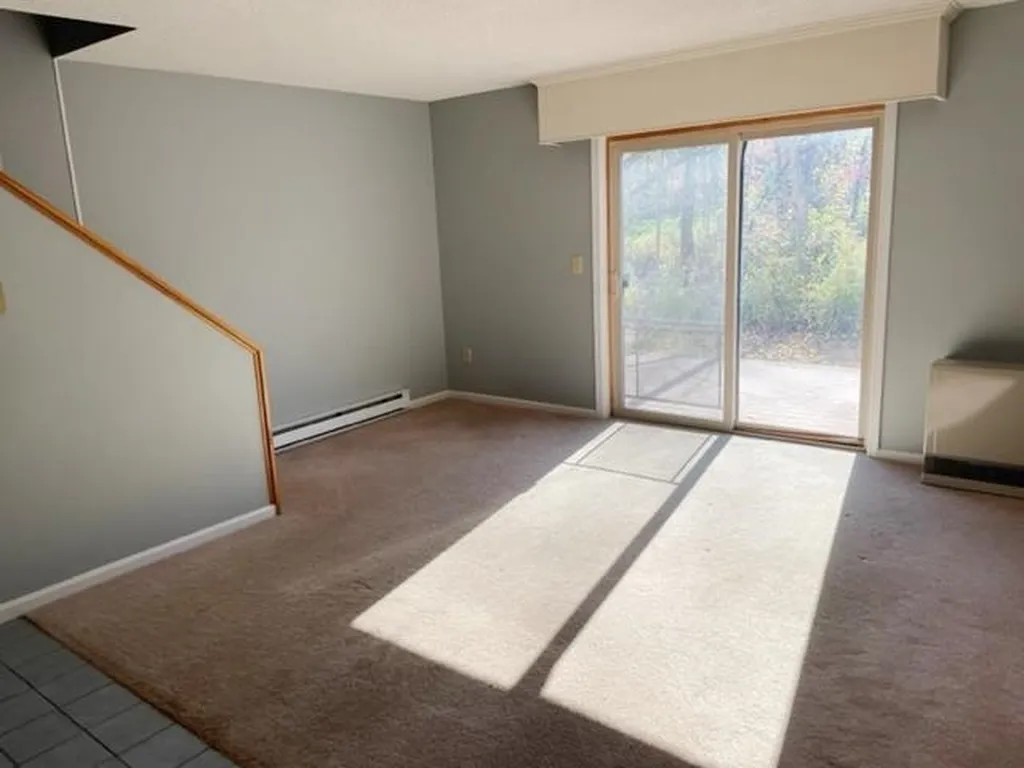 17 Brickyard Road Essex VT 05452
