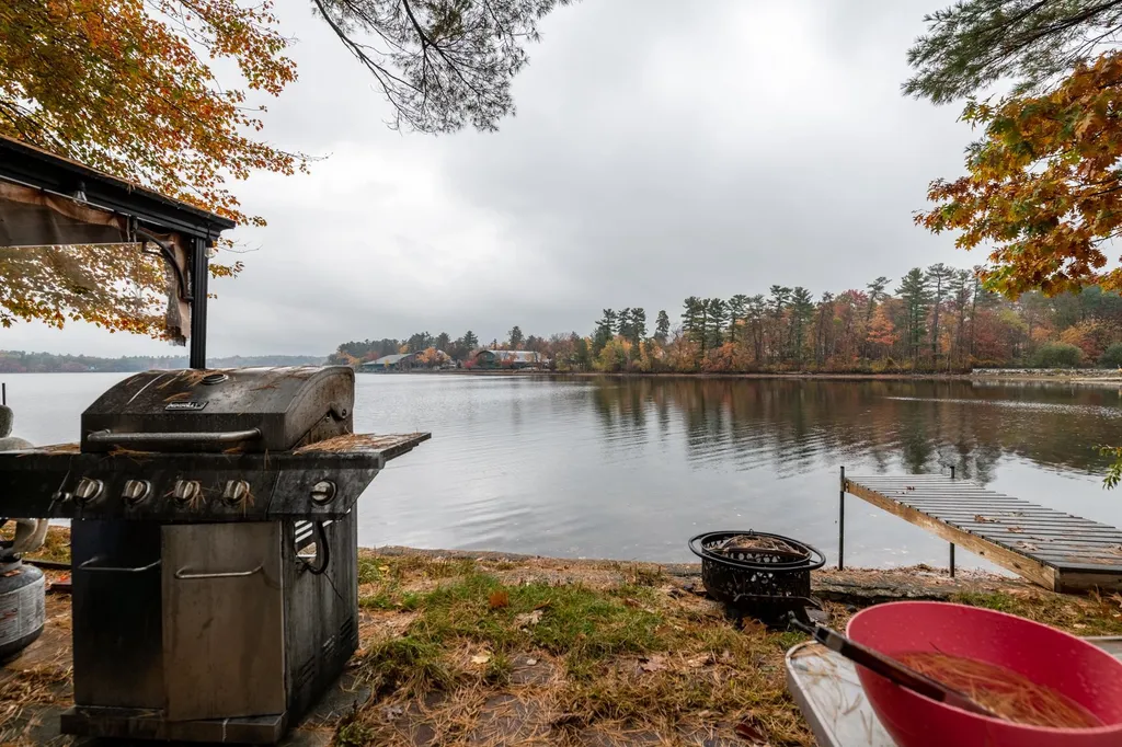 95 Lake Shore Road Salem NH 03079