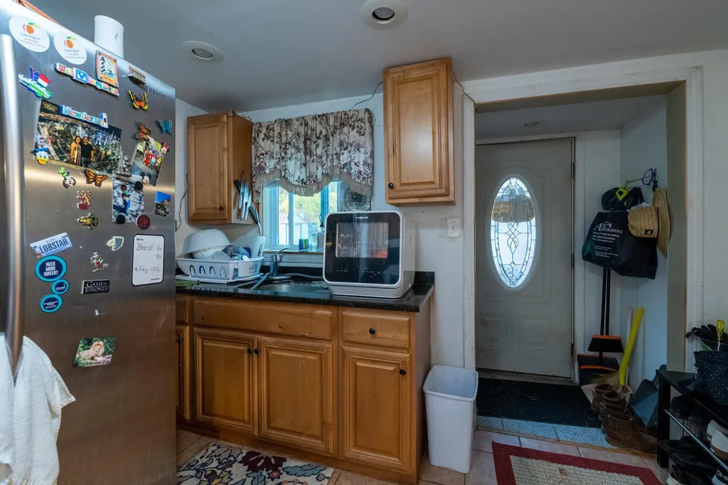 95 Lake Shore Road Salem NH 03079