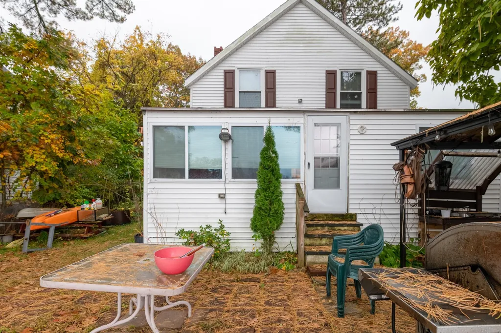 95 Lake Shore Road Salem NH 03079