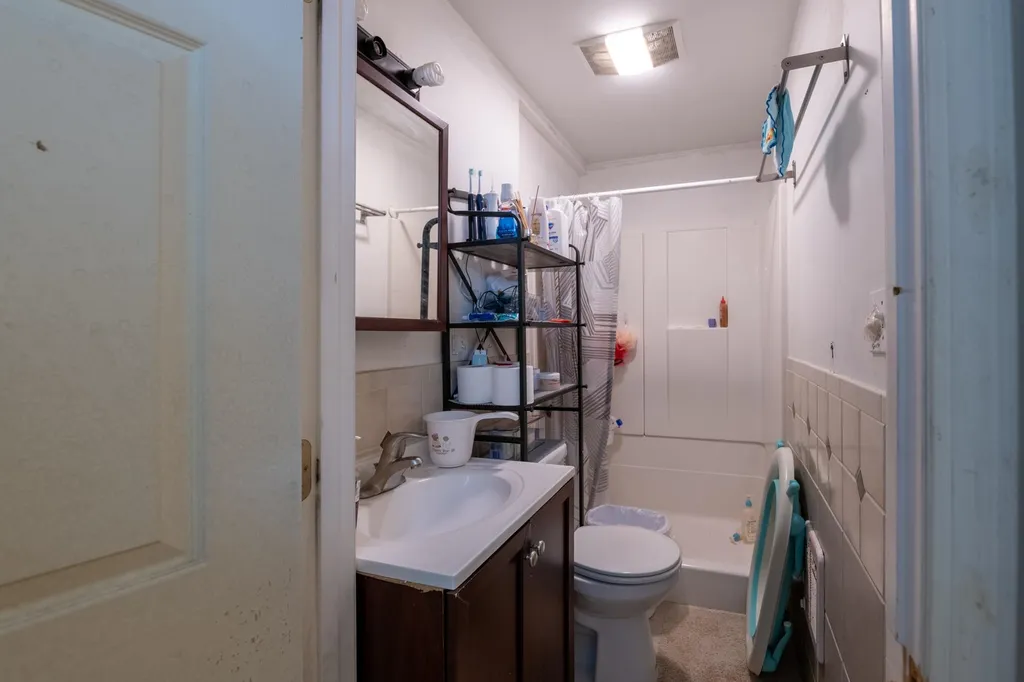 95 Lake Shore Road Salem NH 03079