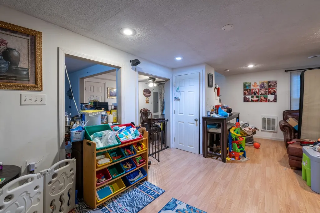 95 Lake Shore Road Salem NH 03079