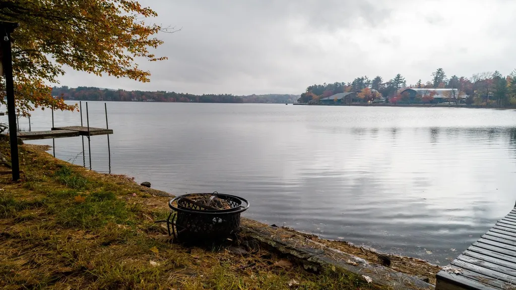 95 Lake Shore Road Salem NH 03079