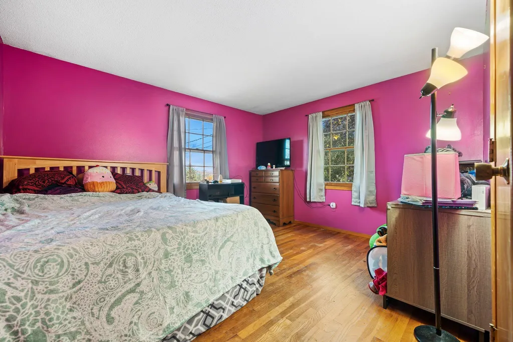 19 Langseth Avenue Claremont NH 03743