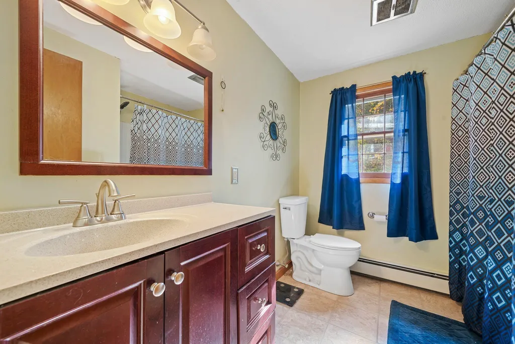 19 Langseth Avenue Claremont NH 03743