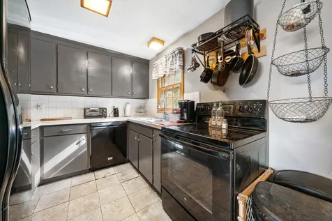 19 Langseth Avenue Claremont NH 03743