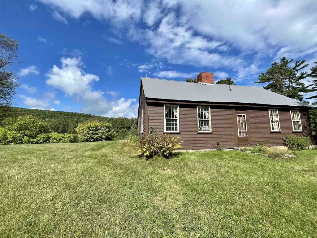 2406 Middlebrook Road West Fairlee VT 05045