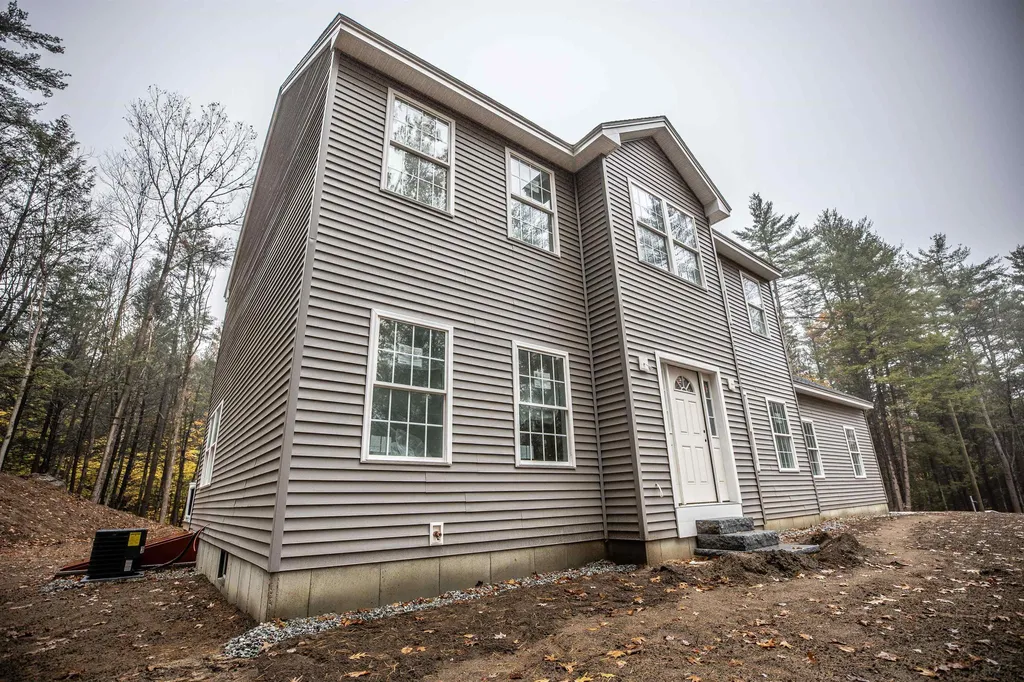 566 Forest Road Wilton NH 03086