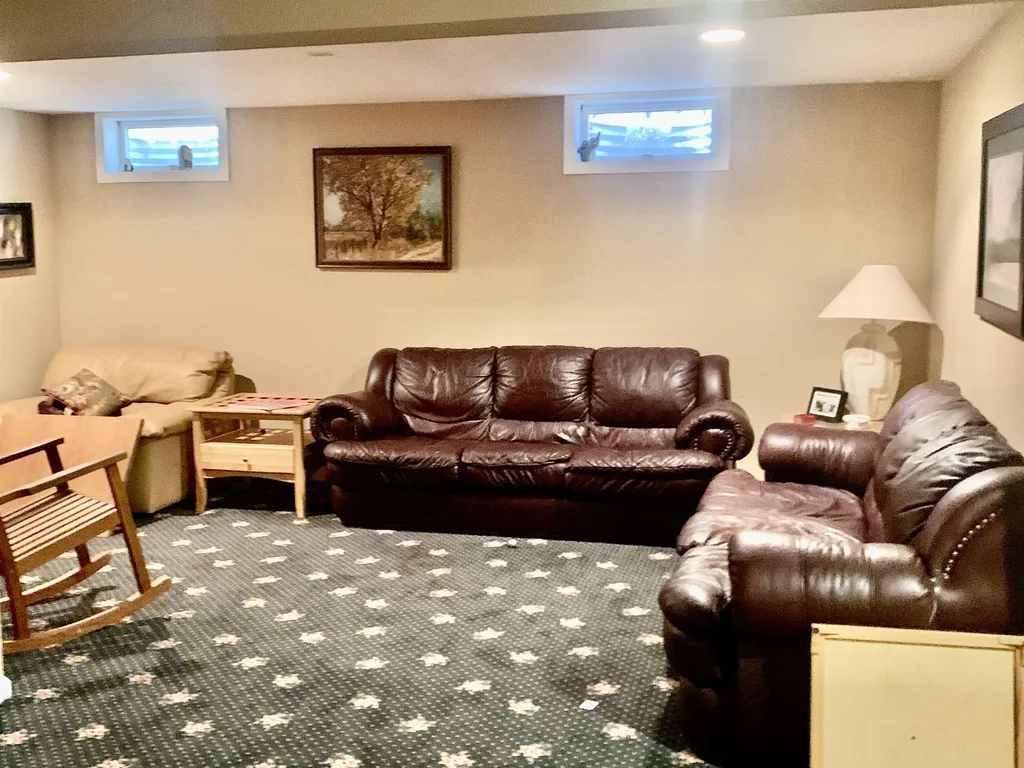 387 Tuttle Hill Road Londonderry VT 05155