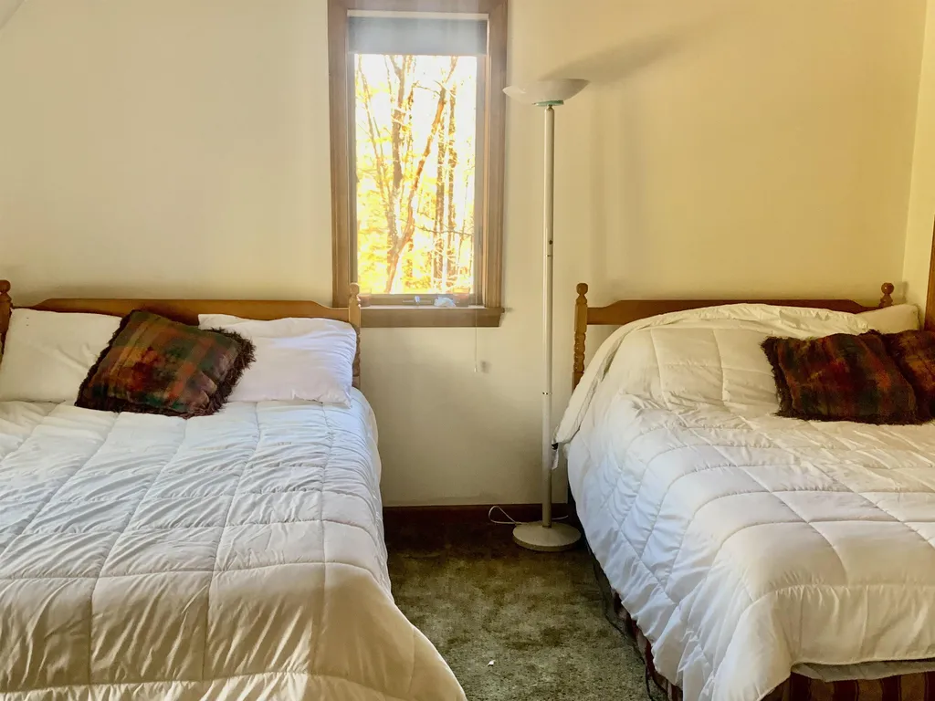 387 Tuttle Hill Road Londonderry VT 05155