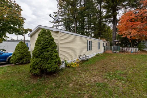 30 Pine Tree Terrace Derry NH 03038